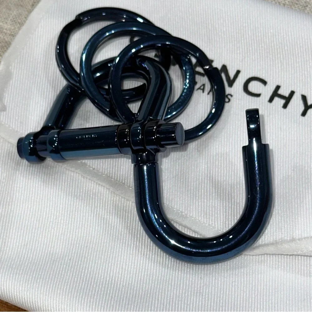 GIVENCHY 3 RING SPRING LOCKING CARABINER KEYRING - MIDNIGHT METALLIC BLUE - NEW